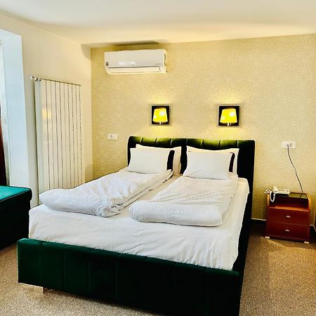 Halvat Guesthouse Sarajevo Exterior photo